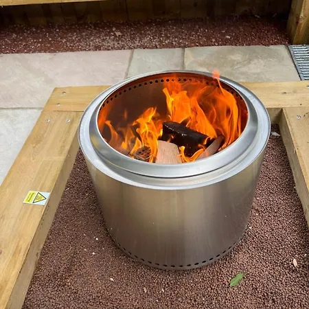 Hot Tub, Fire Pit, 4 Acre Garden, Luxury 5 Star Woodland Lodge Skegness Esterno foto